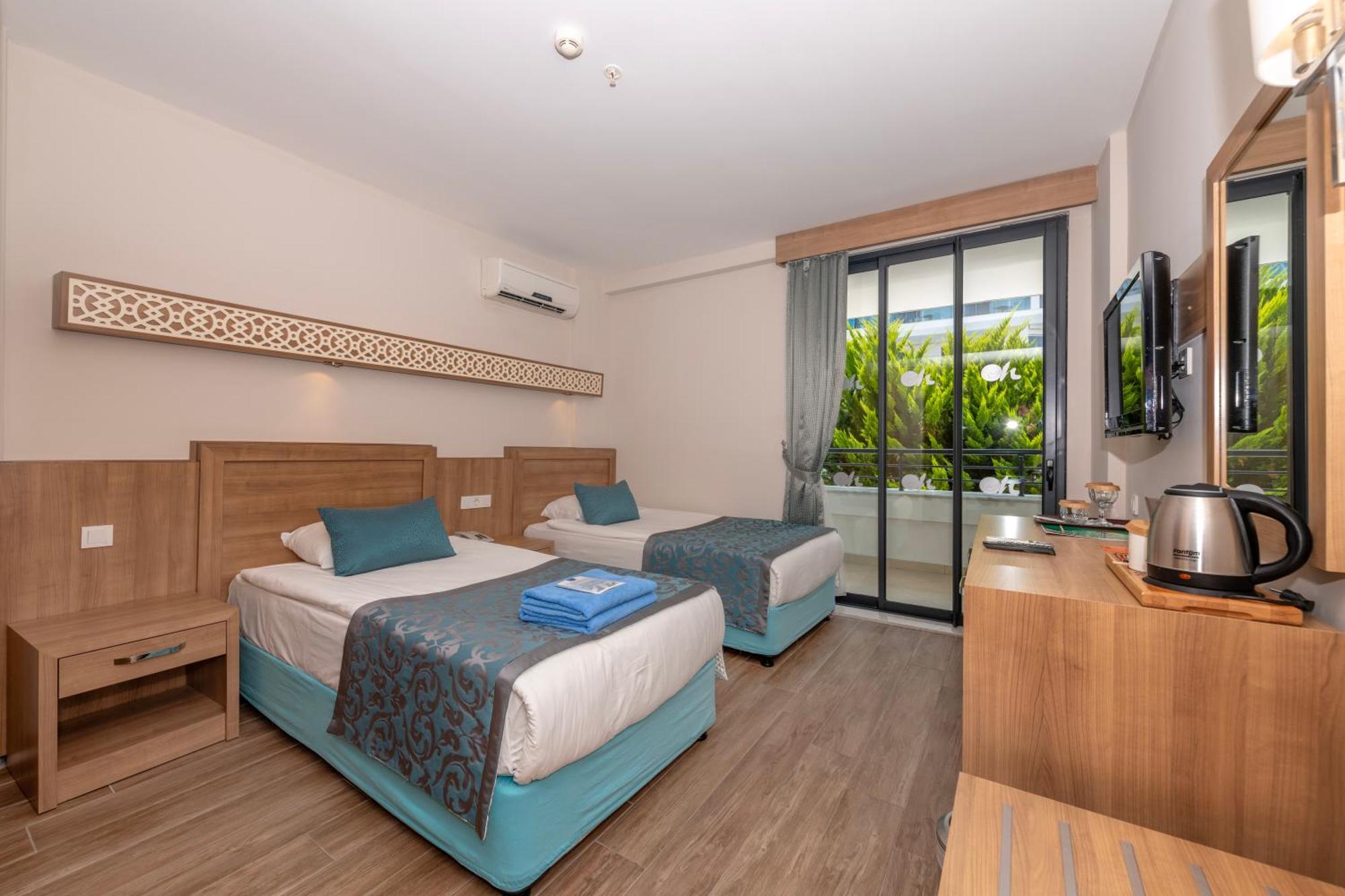 Meryan Hotel Okurcalar Ngoại thất bức ảnh